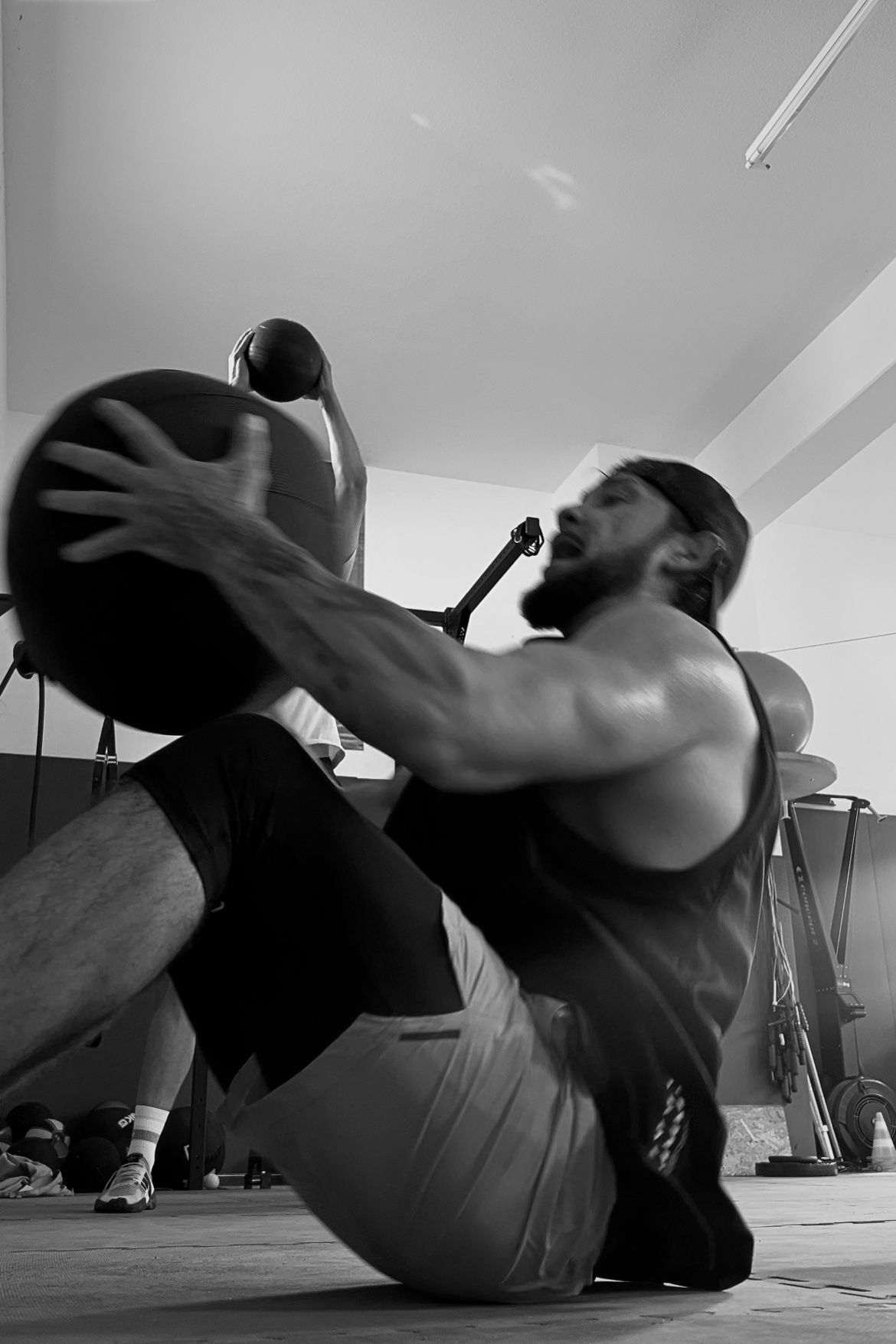 Rumpftraining mit dem Medizinball